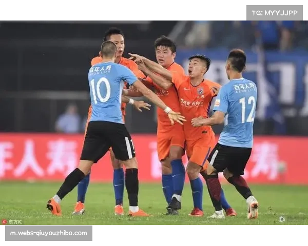 裁判对体毛哨与强硬对抗 判罚尺度存在明显昼夜之别